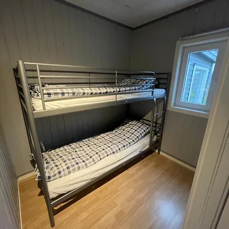 Hytte Med Kort Vei Til Sjo